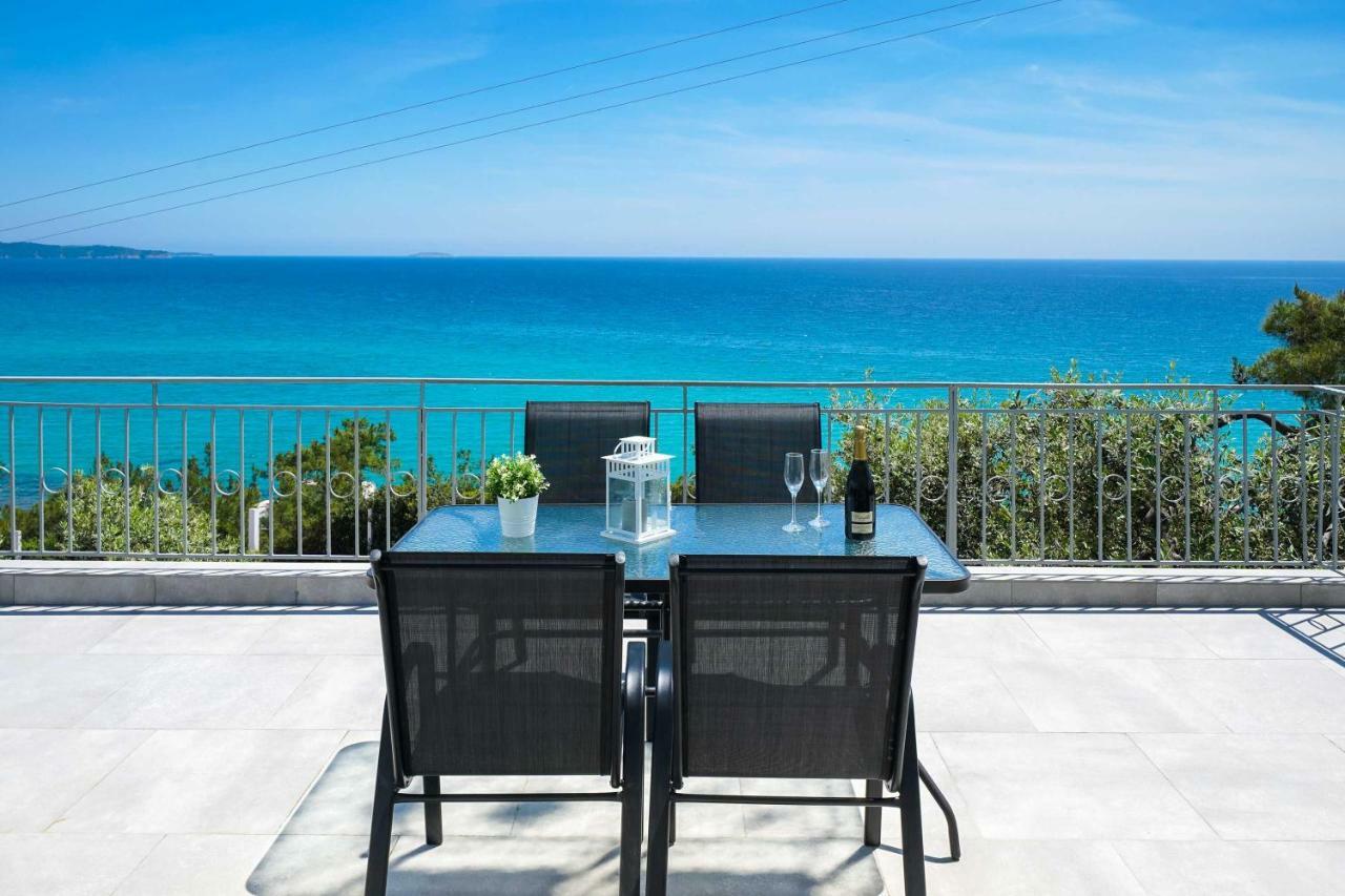 לימנריה Endless View Villa מראה חיצוני תמונה